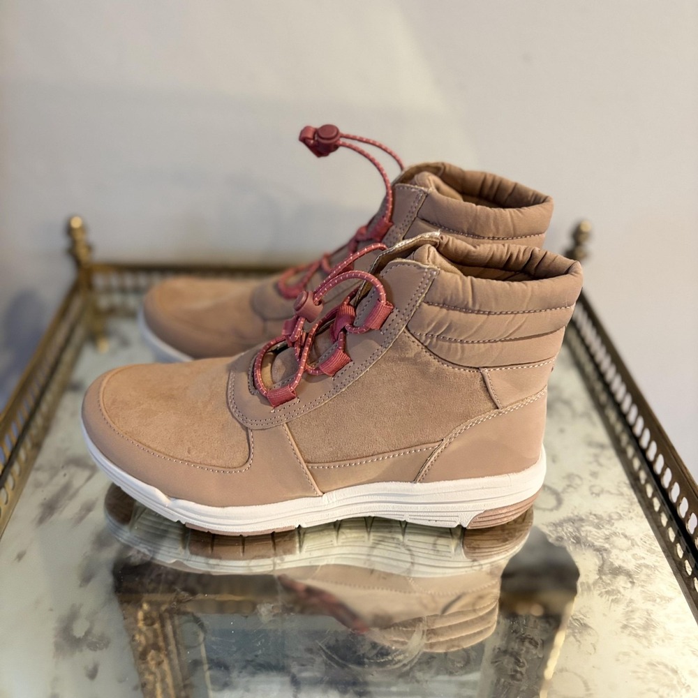 Ryka Amanda Snow Boots Womens Size 6.5 Beige Ankle Winter Toggle‎ Lace Warm